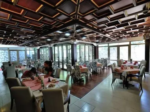 Sale, hospitality venue, 755m², Petrovac, Budva - image 3