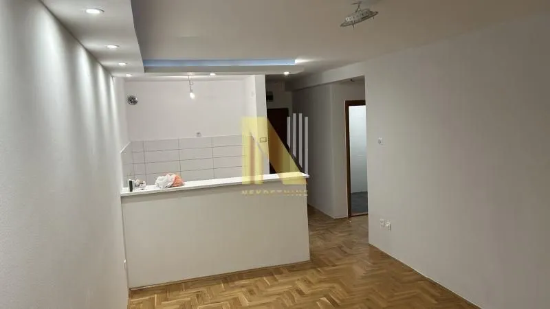 Prodaja, dvosoban stan, 54m², Nova Detelinara, Novi Sad Sve Podlokacije