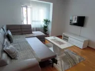 Izdavanje, jednosoban stan, 56m², City Kvart, Podgorica - image 1