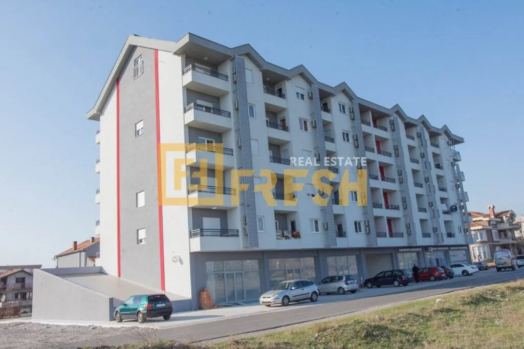 Izdavanje, dvosoban stan, 64m², Stari Aerodrom, Podgorica