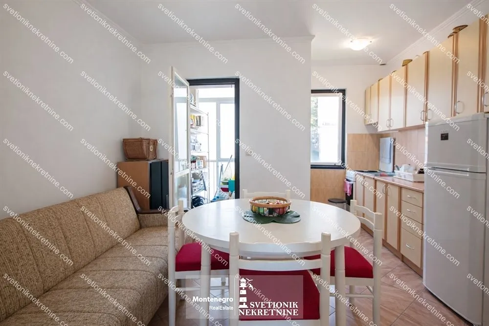 Prodaja, jednosoban stan, 74m², Topla, Herceg Novi