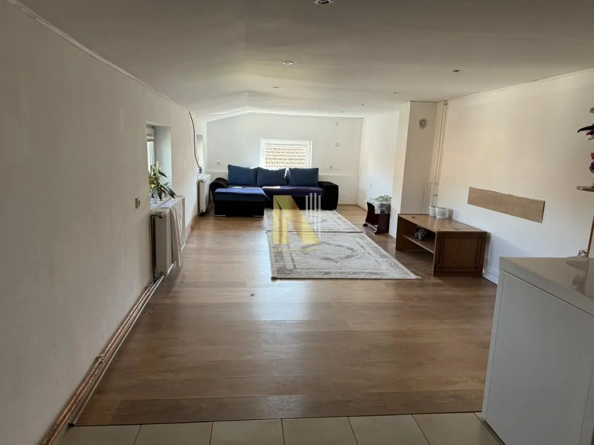 Prodaja, kuća, 441m², Veternik, Novi Sad Sve Podlokacije