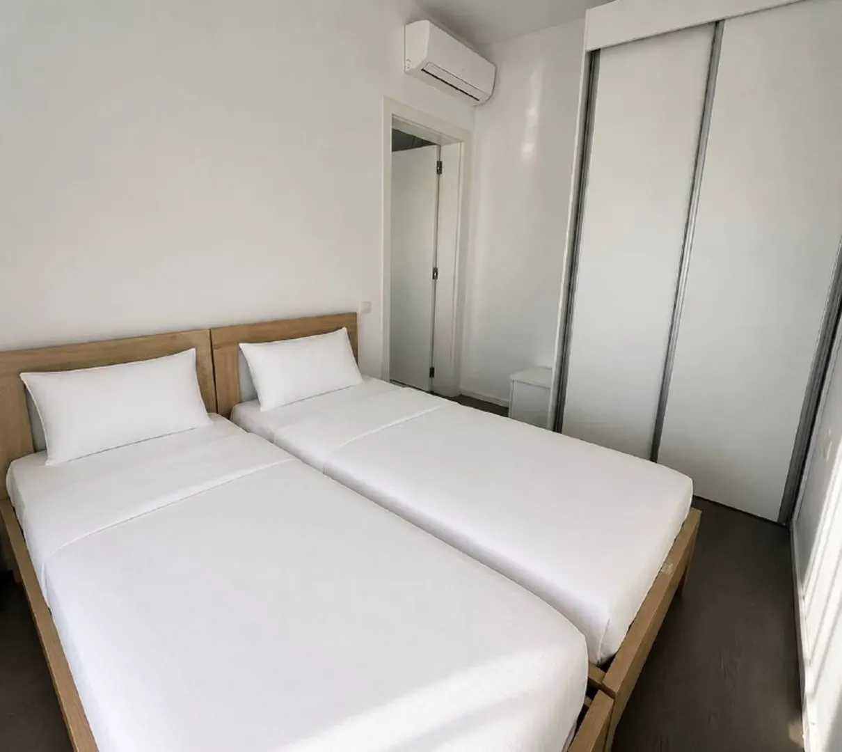Rent, two bedroom apartment, 65m², Bečići, Budva