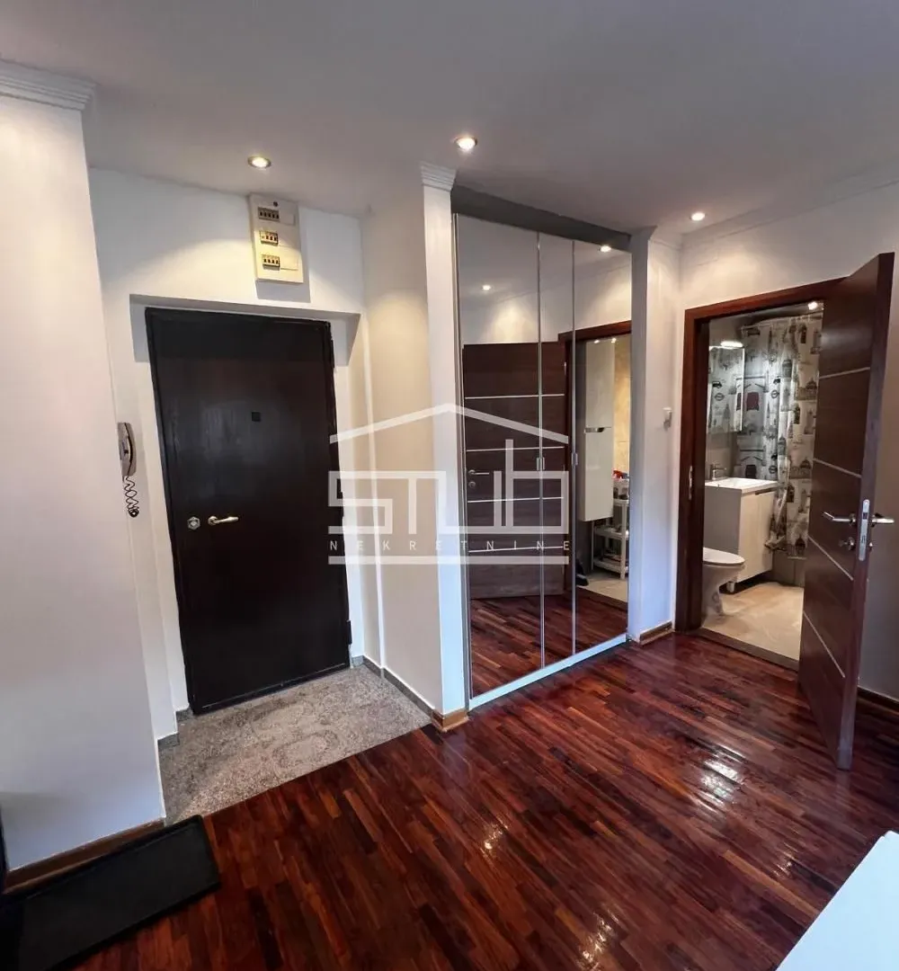 Prodaja, dvosoban stan, 37m², Stari Grad, Beograd