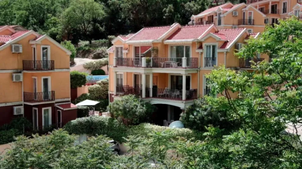 Prodaja, dvosoban stan, 178m², Gornji Orahovac, Kotor