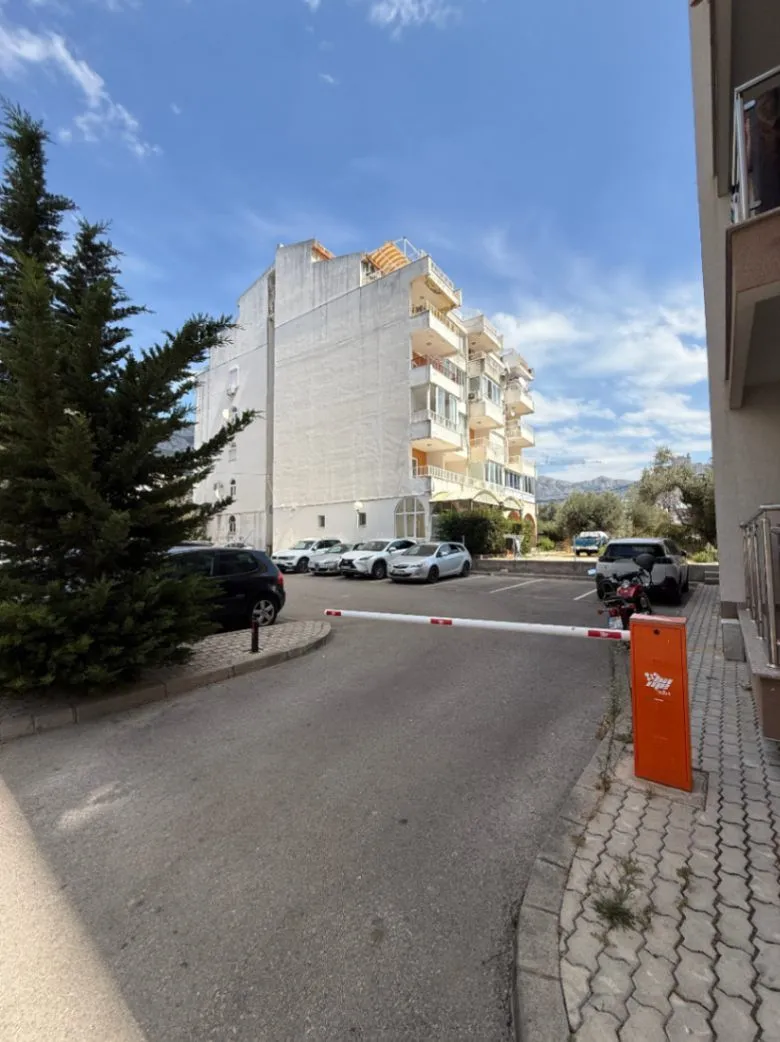 Prodaja, dvosoban stan, 62m², Ilino, Bar