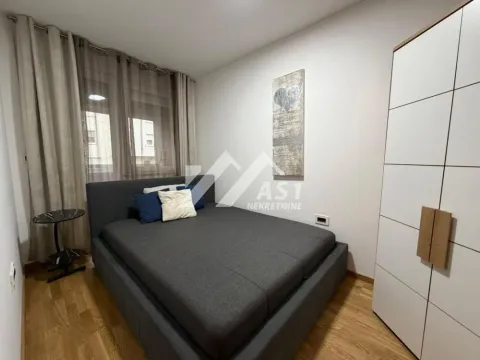 Izdavanje, jednosoban stan, 40m², Bulevar Evrope, Novi Sad Sve Podlokacije - image 6