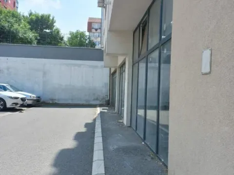 Prodaja, poslovni prostor, 171m², Čukarica, Beograd - image 2