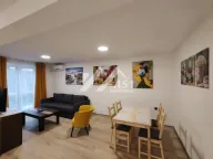 Izdavanje, trosoban stan, 55m², Centar, Novi Sad - image 1