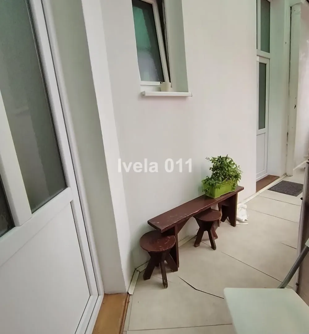 Prodaja, trosoban stan, 61m², Gundulićev Venac, Beograd