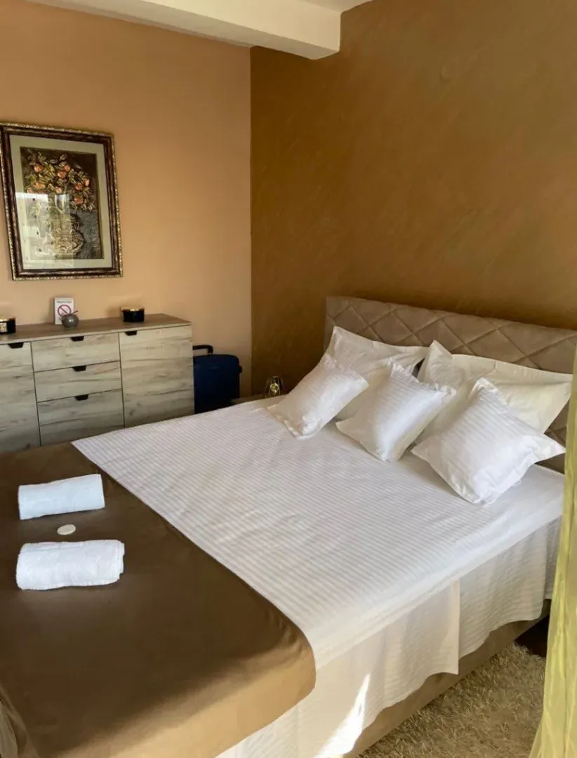 Izdavanje, jednosoban stan, 55m², Šušanj, Bar