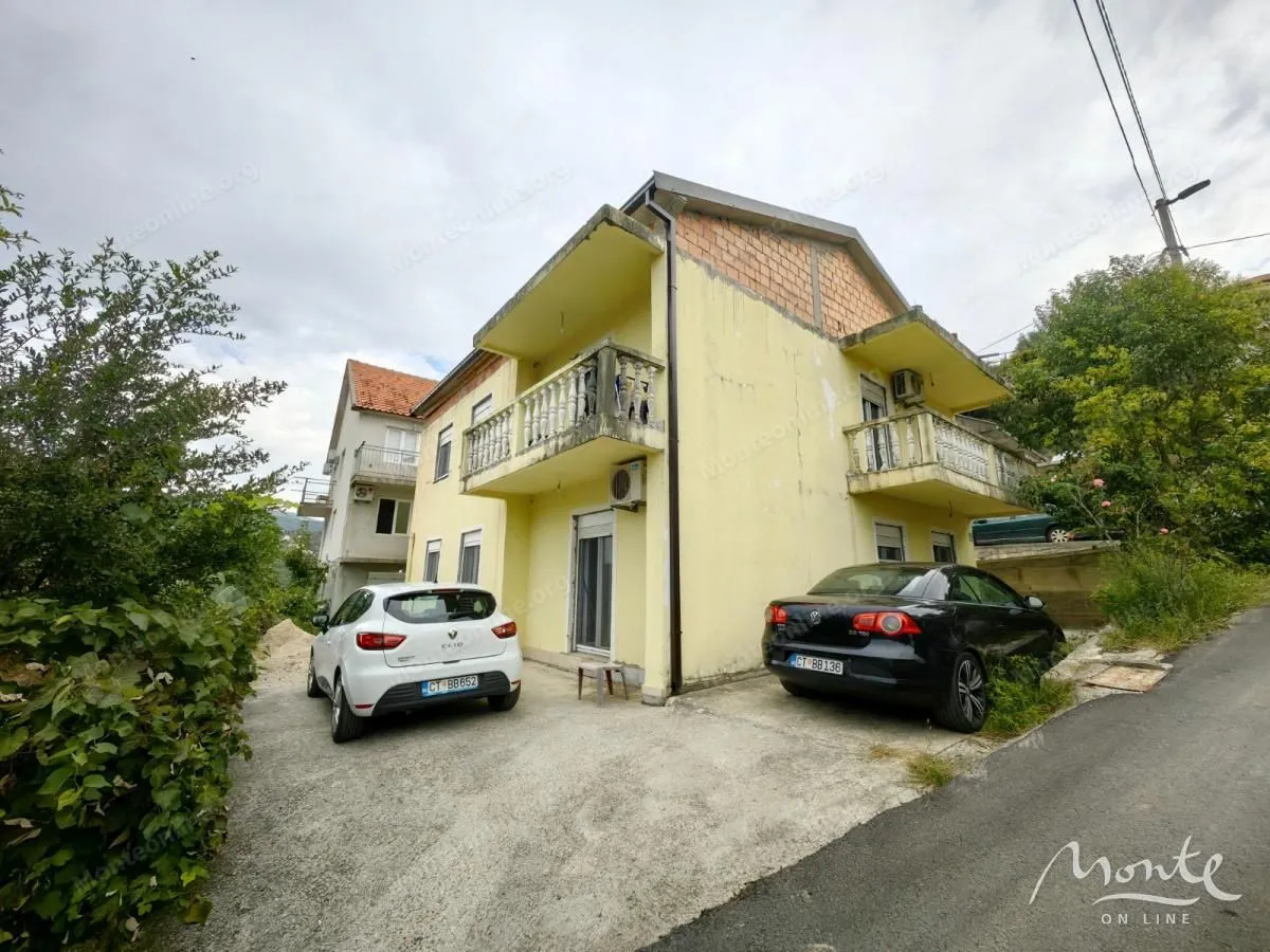 Prodaja, kuća, 180m², Trebešin, Herceg Novi