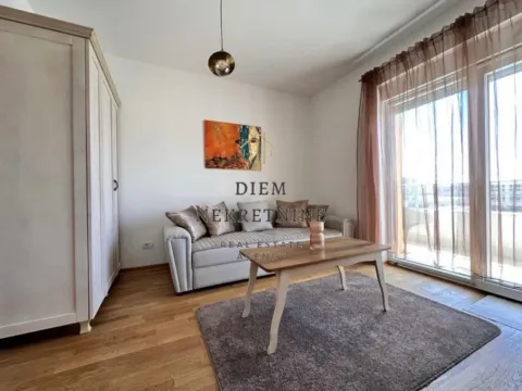 Izdavanje, garsonjera, 33m², City Kvart, Podgorica - image 3