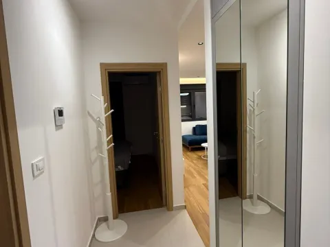 Rent, two bedroom apartment, 53m², City Kvart, Podgorica - image 10