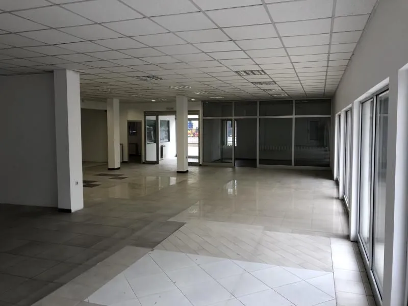 Rent, office space, 280m², Altina, Beograd