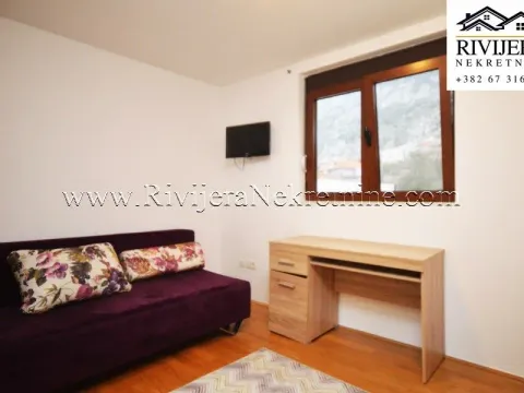 Sale, four bedroom apartment, 105m², Dobrota, Kotor - image 8