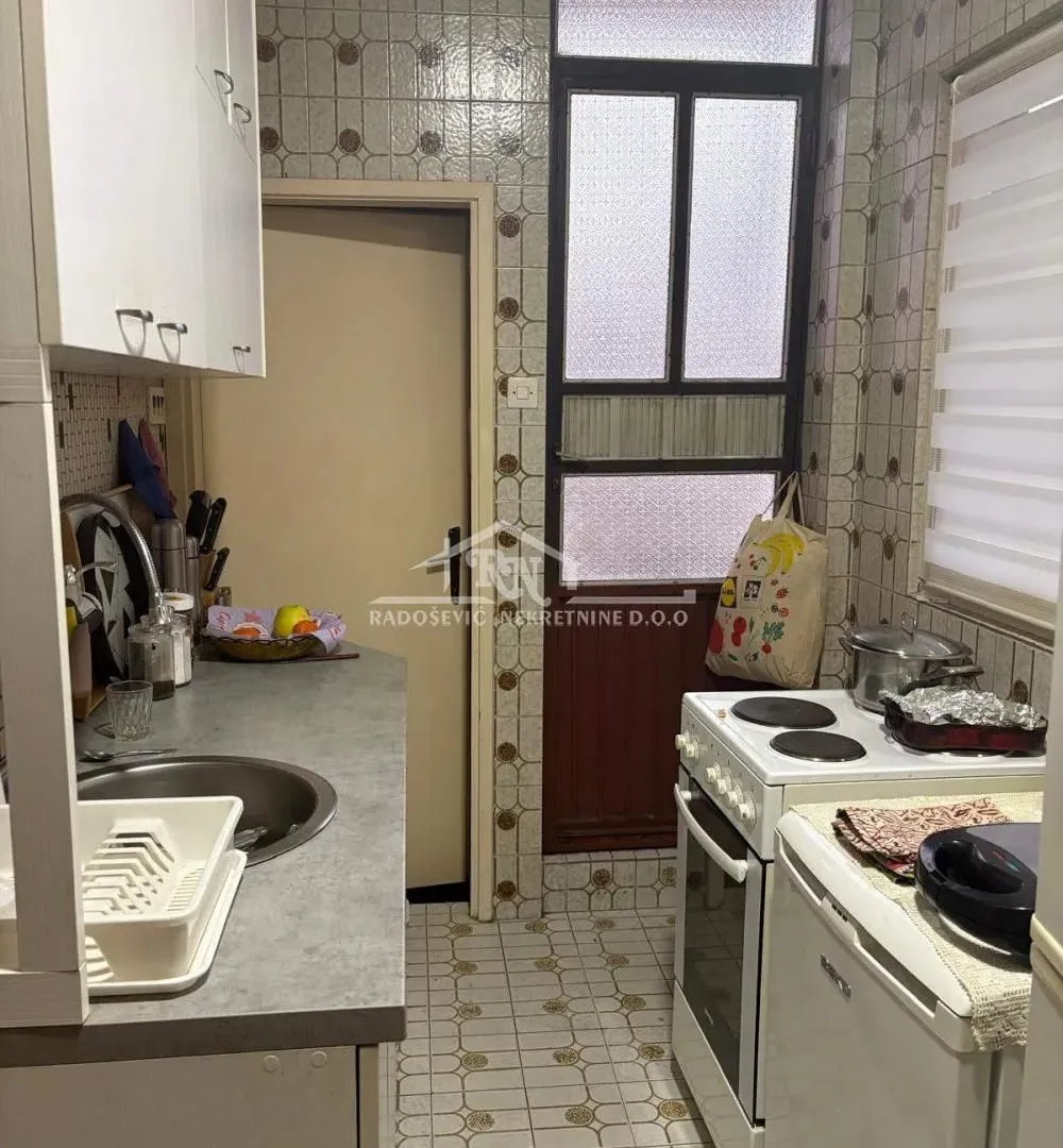 Prodaja, kuća, 215m², Lisović, Barajevo