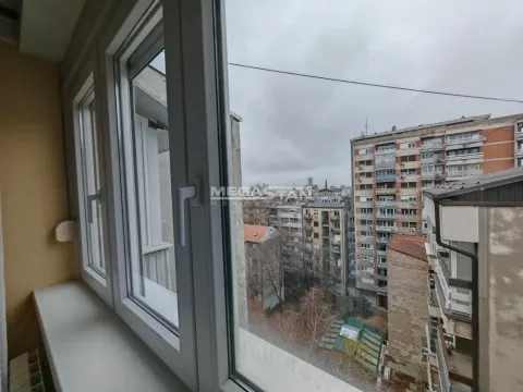 Izdavanje, jednosoban stan, 30m², Slavija, Vračar Sve Podlokacije - image 8