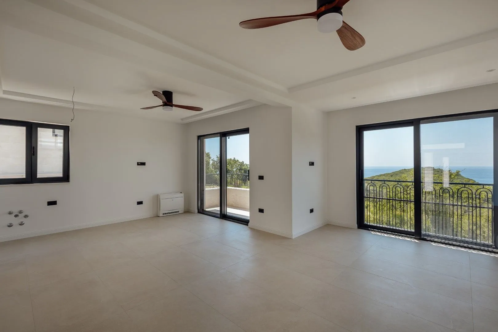 Sale, house, 318m², Reževići, Budva