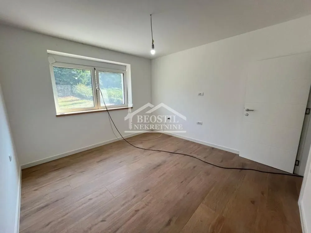 Prodaja, četvorosoban stan, 83m², Centar, Smederevo