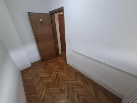 Izdavanje, jednosoban stan, 32m², Novo naselje, Novi Sad - image 8