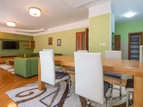 Sale, three bedroom apartment, 137m², Podgorica, Crna Gora - image 7