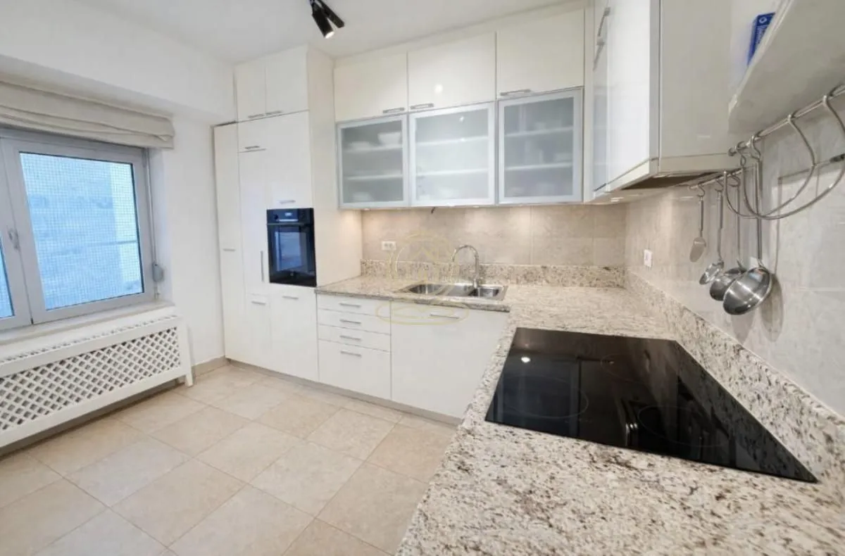 Izdavanje, trosoban stan, 102m², Vračar Hram, Vračar Sve Podlokacije