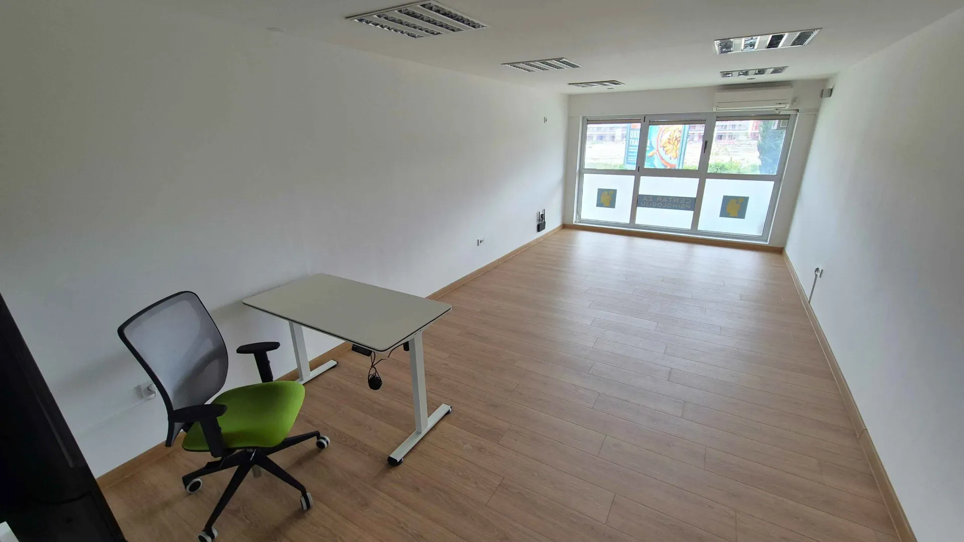 Rent, office space, 190m², City Kvart, Podgorica
