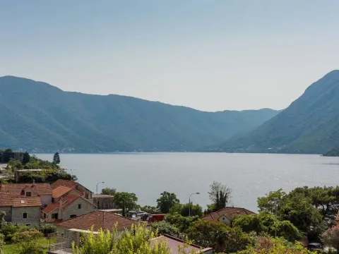 Prodaja, trosoban stan, 139m², Risan, Kotor - image 3