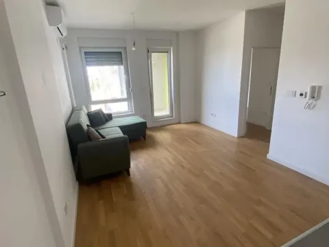 Stan in Novo naselje