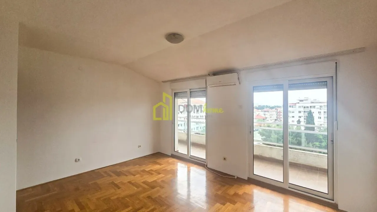 Sale, two bedroom apartment, 70m², Blok 9, Podgorica