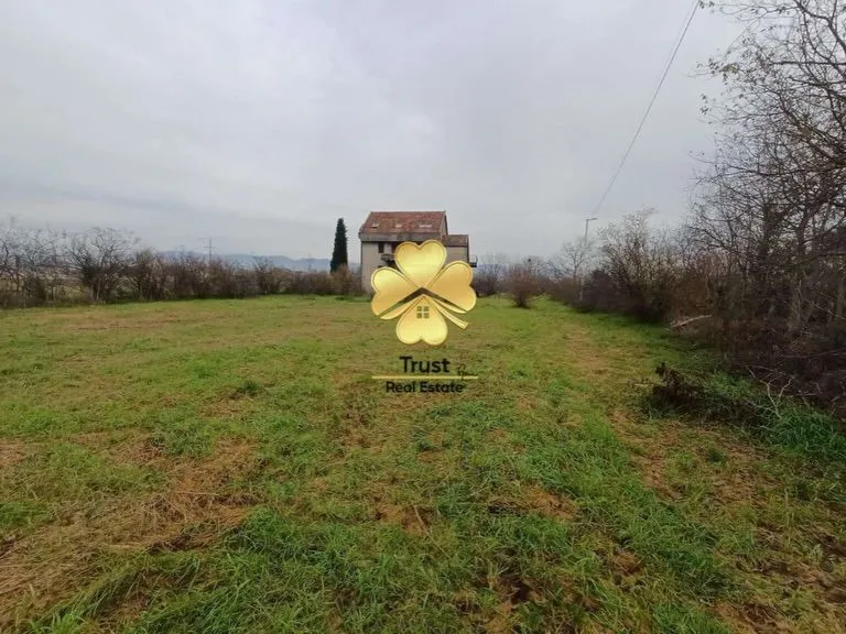 Prodaja, kuća, 500m², Donji Kokoti, Podgorica