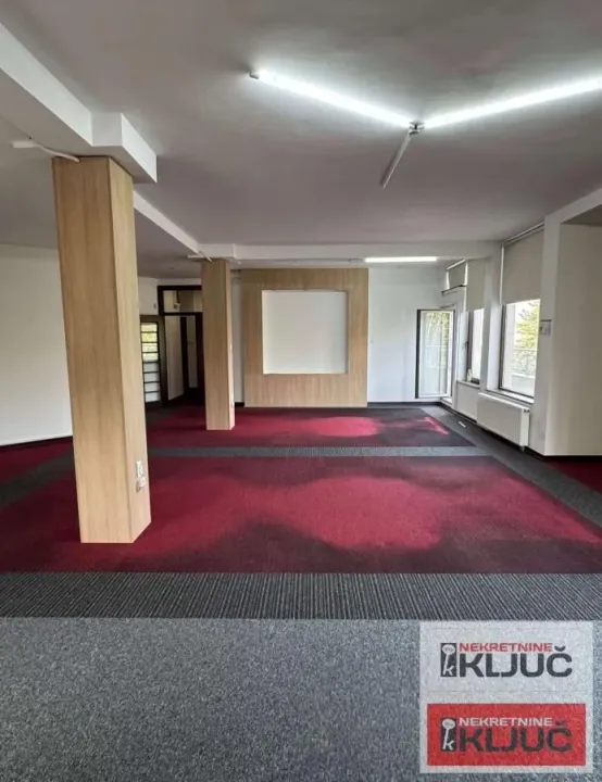 Rent, office space, 171m², Centar, Novi Sad