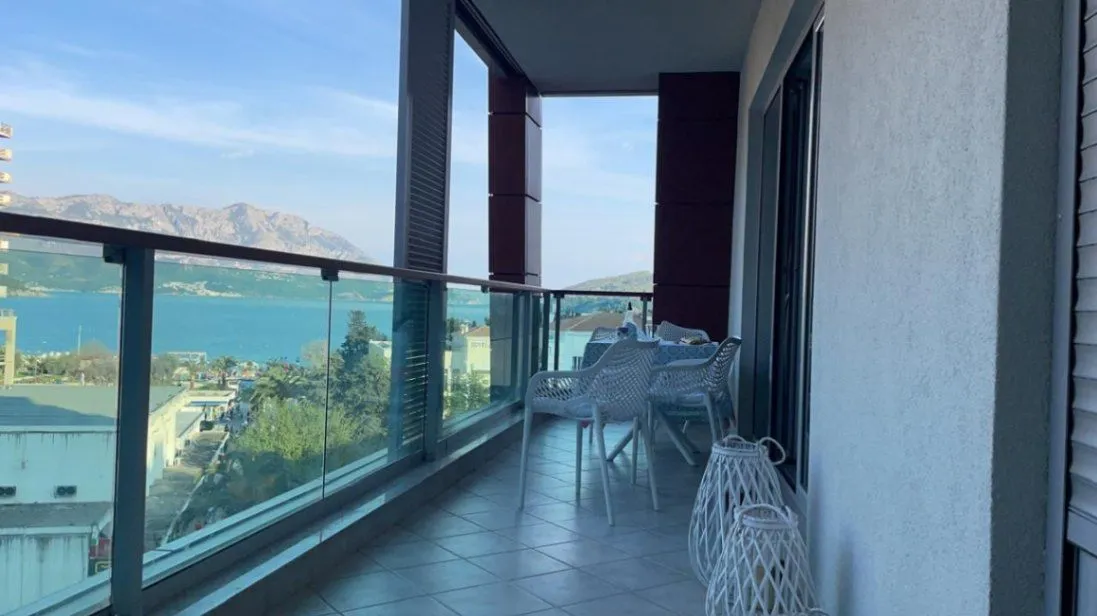 Rent, one bedroom apartment, 70m², Centar, Budva