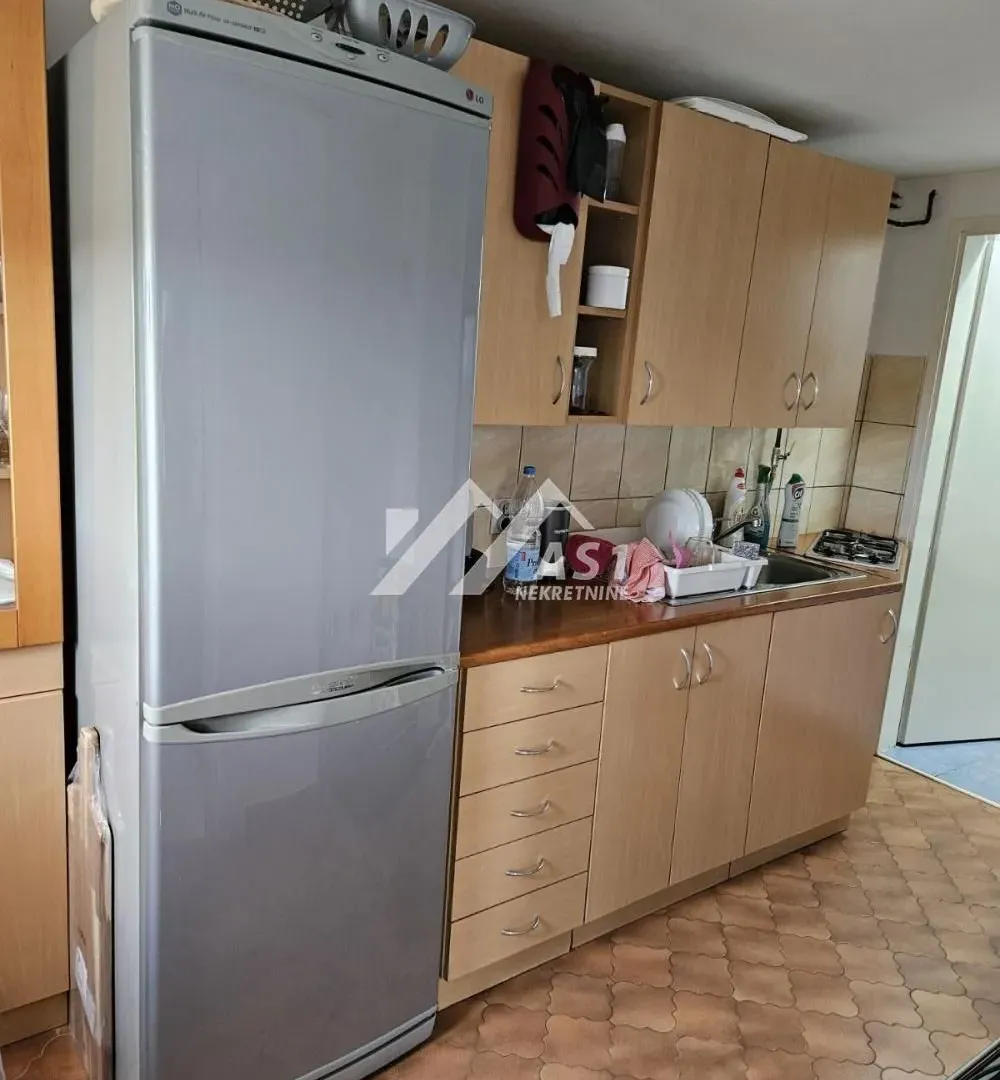 Izdavanje, kuća, 80m², Sremska Kamenica, Petrovaradin