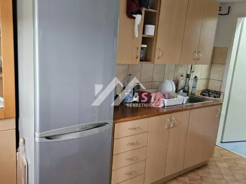 Izdavanje, kuća, 80m², Sremska Kamenica, Petrovaradin - image 4