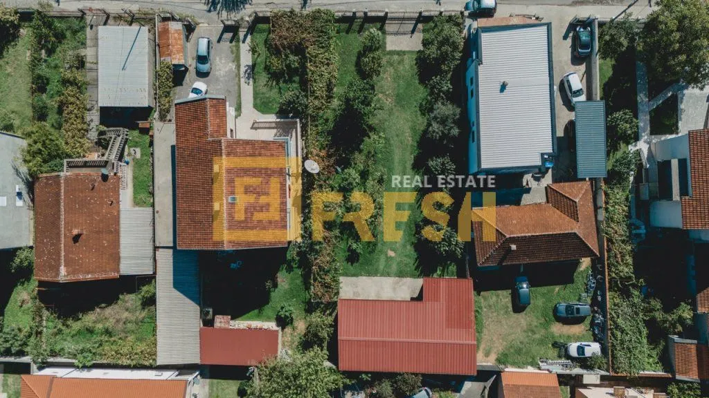 Prodaja, kuća, 400m², Murtovina, Podgorica