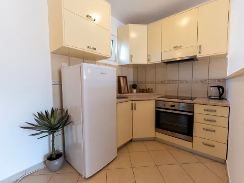 Prodaja, dvosoban stan, 68m², Pržno, Budva - image 3