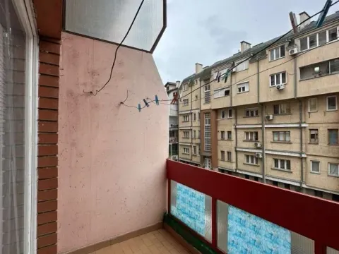 Izdavanje, dvosoban stan, 68m², Palilula, Niš - image 11