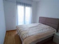 Izdavanje, jednosoban stan, 47m², New City, Podgorica - image 4