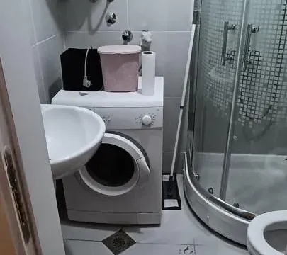 Izdavanje, dvosoban stan, 45m², Niš, Srbija - image 11