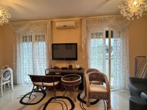 Prodaja, jednosoban stan, 68m², Đenovići, Herceg Novi - image 2