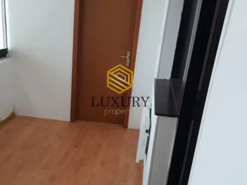 Izdavanje, poslovni prostor, 78m², Preko Morače, Podgorica - image 6