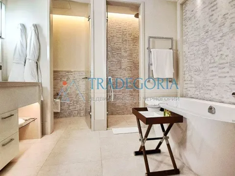 Prodaja, jednosoban stan, 87m², Tivat, Crna Gora - image 11