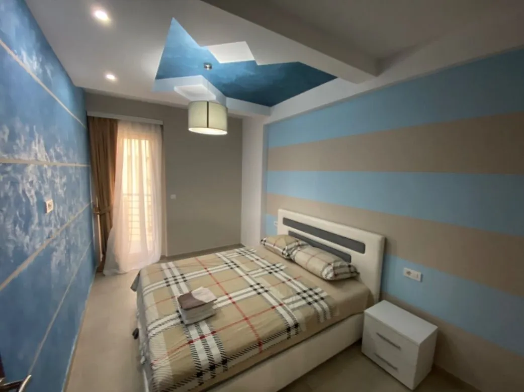 Rent, one bedroom apartment, 50m², Bulevar, Budva