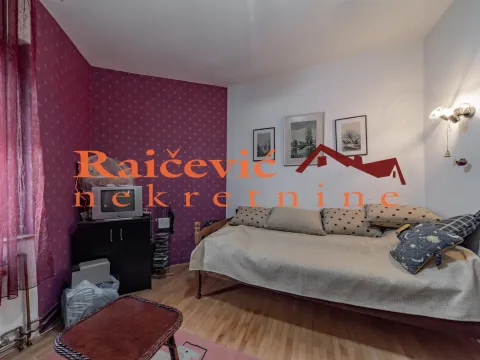 Prodaja, kuća, 85m², Stari Grad, Beograd - image 17