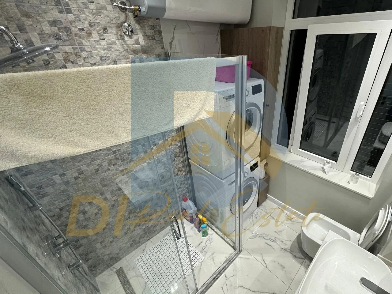 Rent, two bedroom apartment, 72m², Centar, Tivat