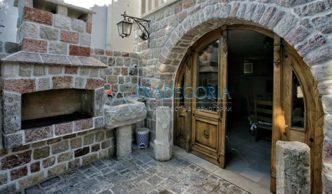 Prodaja, kuća, 350m², Reževići, Budva