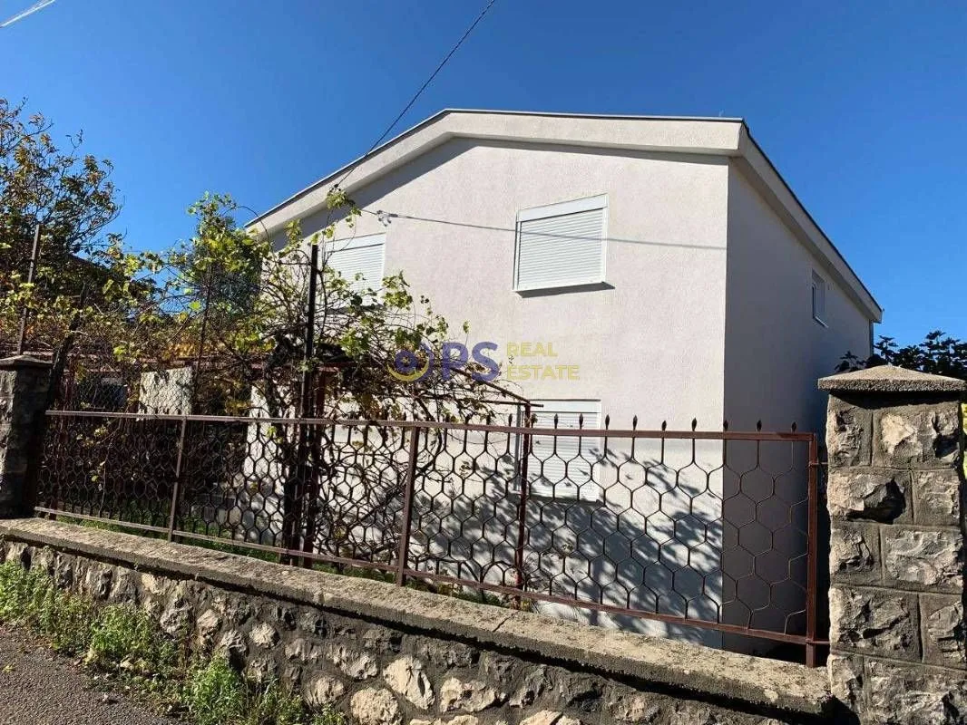 Sale, house, 182m², Bar, Crna Gora