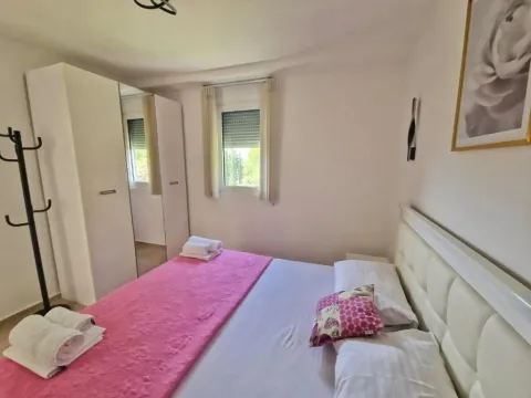 Izdavanje, jednosoban stan, 50m², Kavač, Kotor - image 10